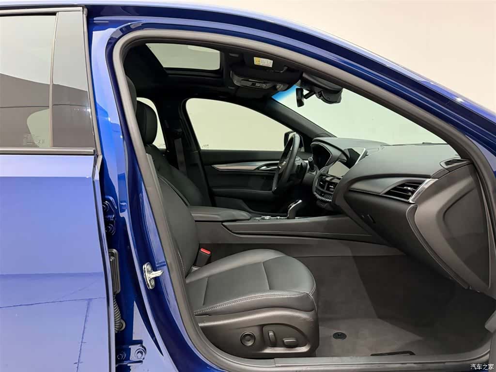 Cadillac CT5, 2023 19