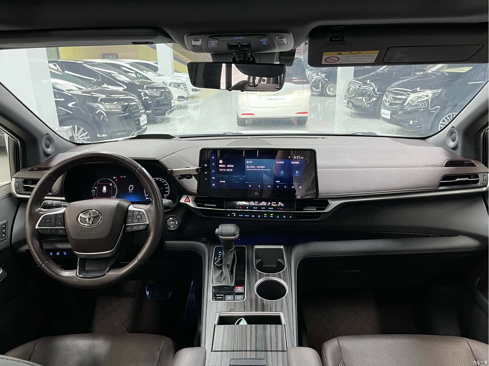 Toyota Sienna, 2022 13