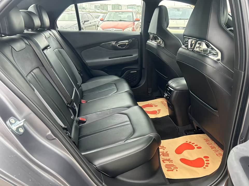 Trumpchi Shadow Leopard