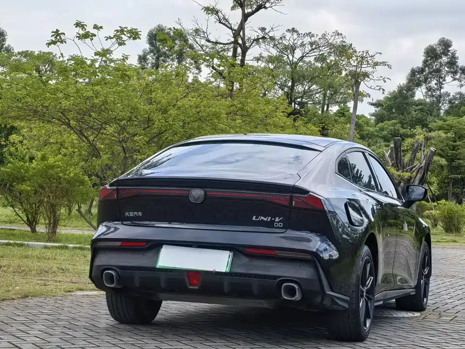 Changan UNI-V Smart iDD