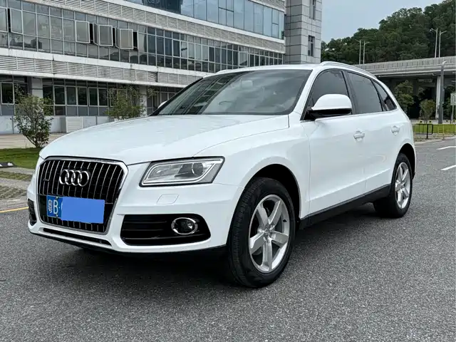 Audi Q5 2017 — купить из Китая под заказ