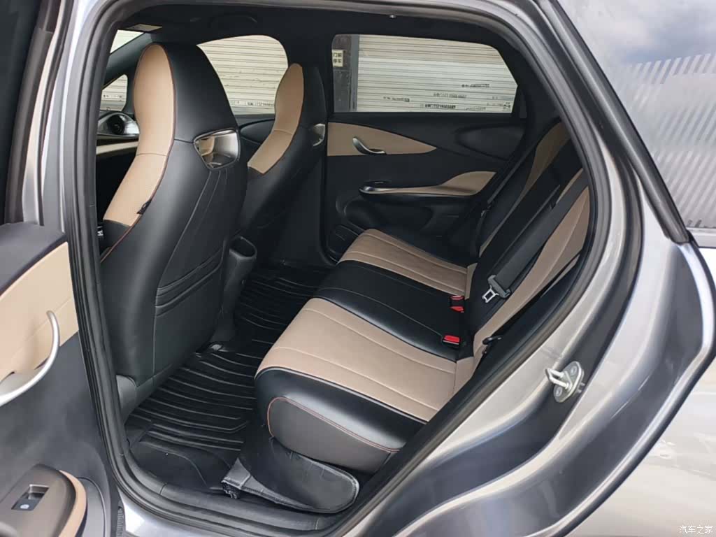 BYD Dolphin, 2023 17
