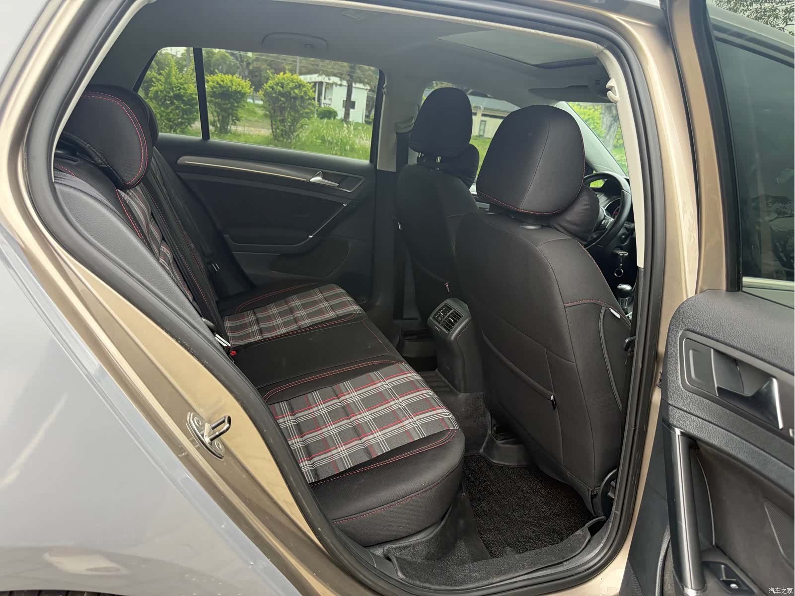 Volkswagen Golf, 2014 13
