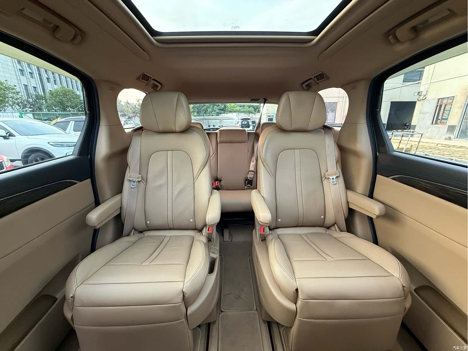 Buick GL8, 2017 20