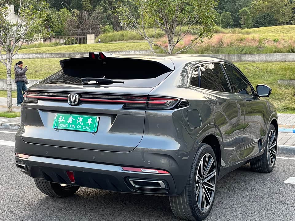 Changan UNI-K Smart iDD