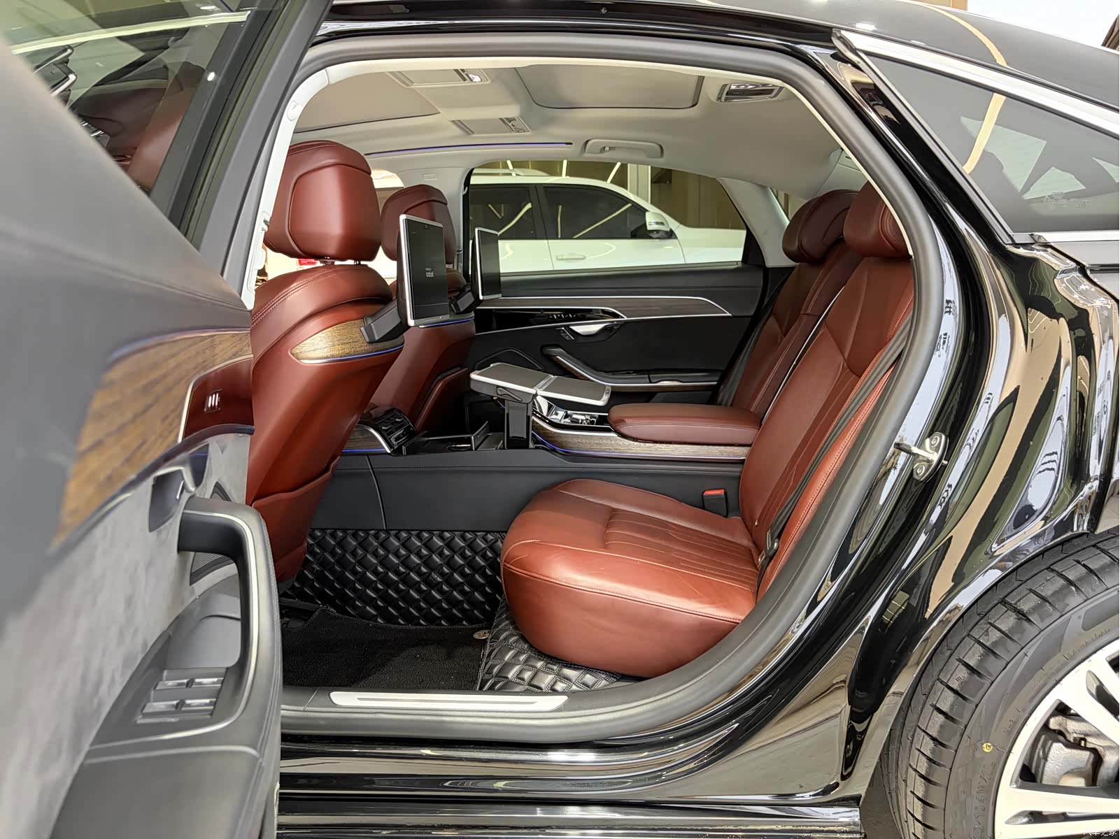 Audi A8L, 2020 20