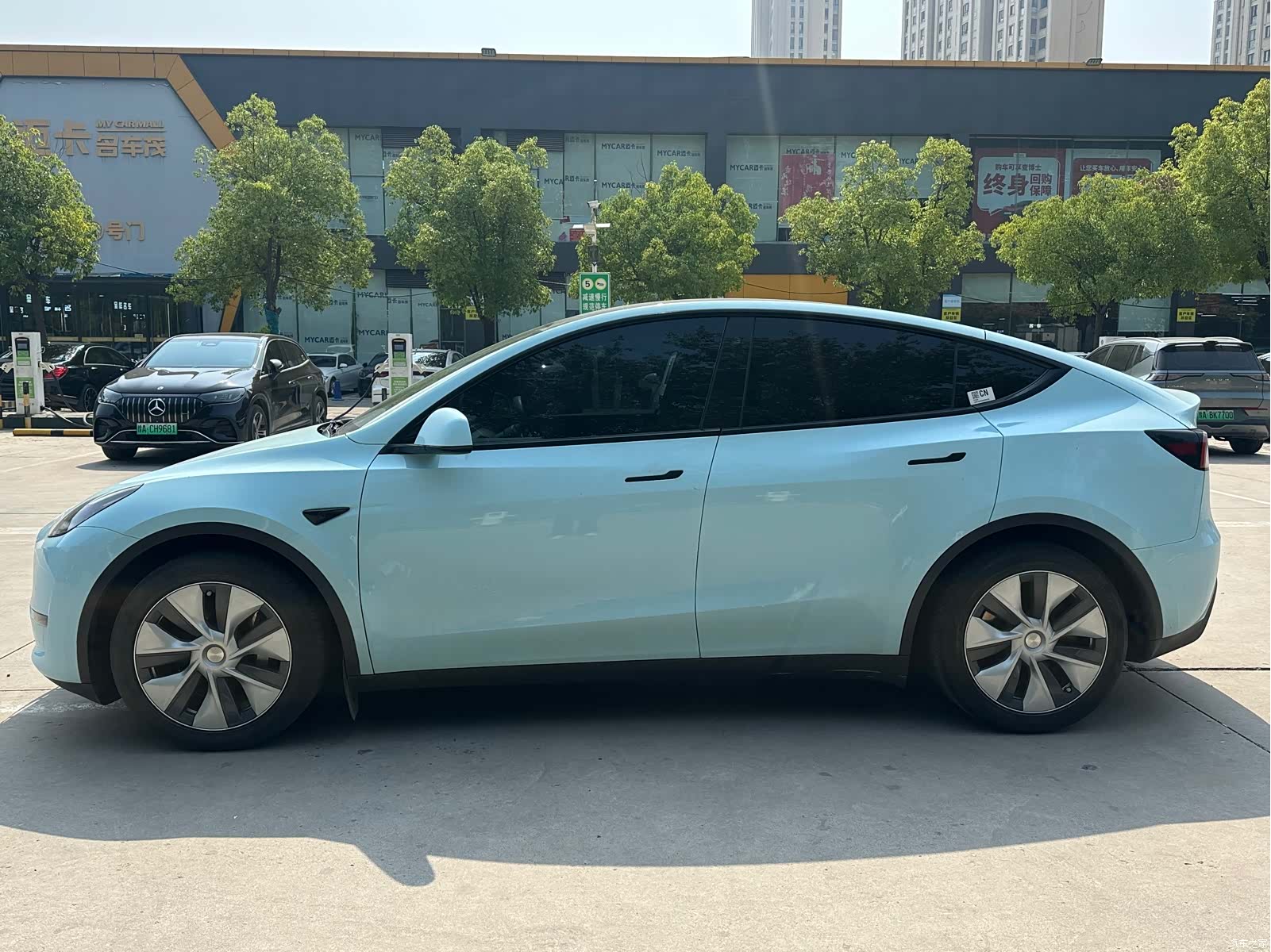 Tesla Model Y, 2022 3