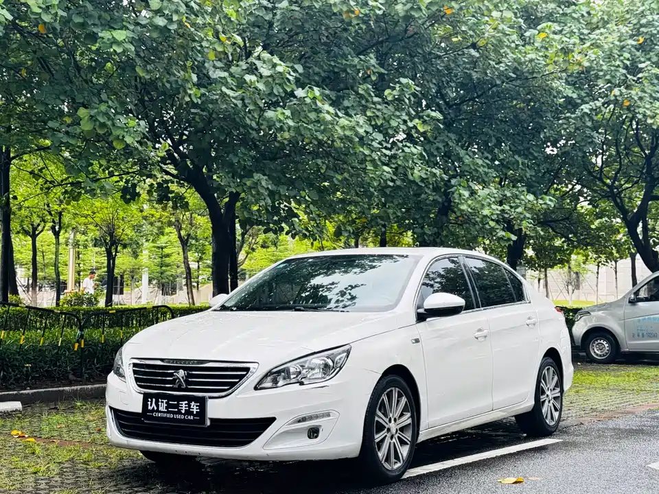 Peugeot 408