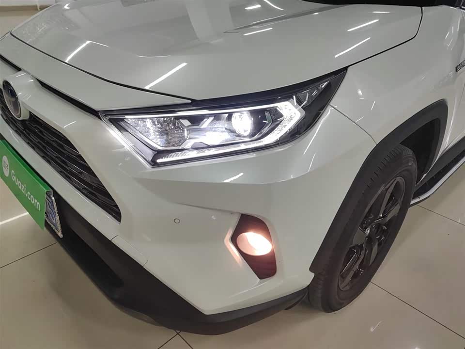 Toyota RAV4 Rongfang