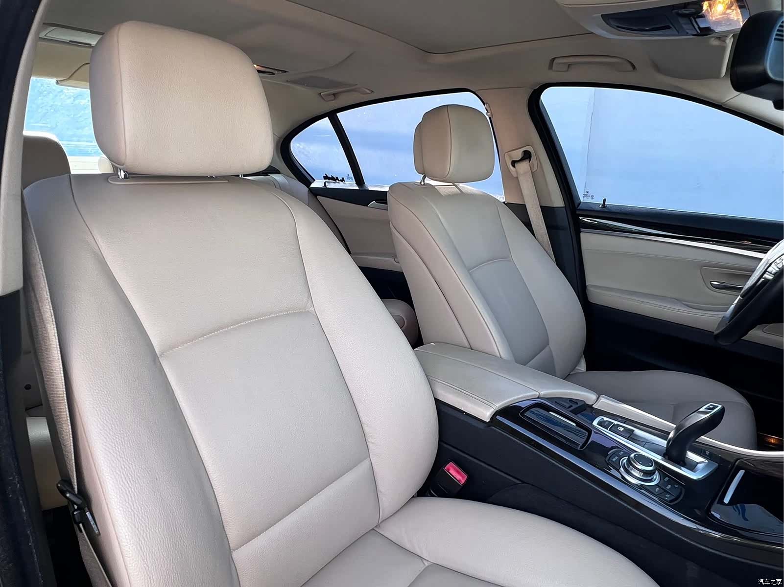 BMW 5 Series, 2012 17