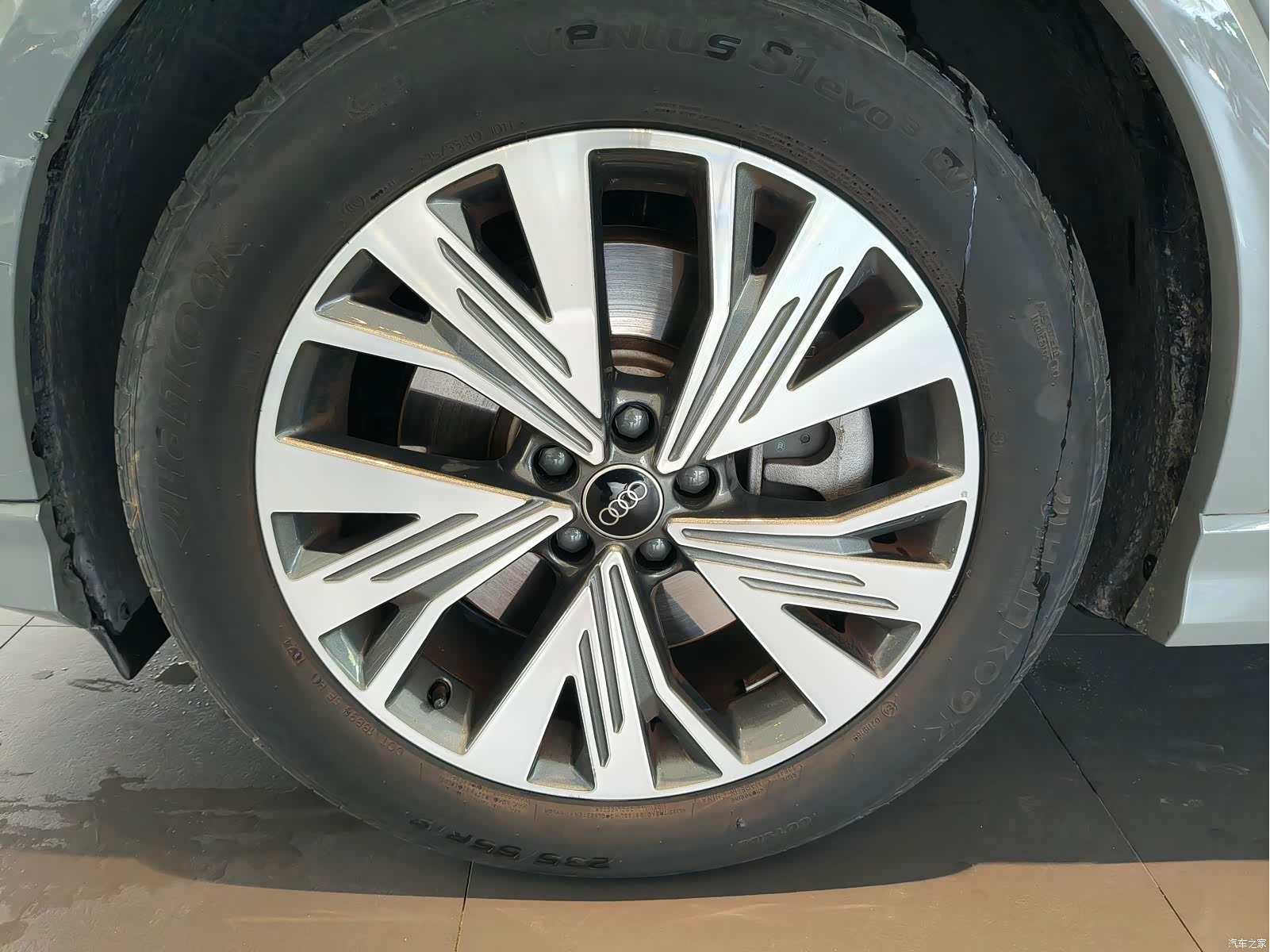 Audi Q4 e-tron, 2025 17