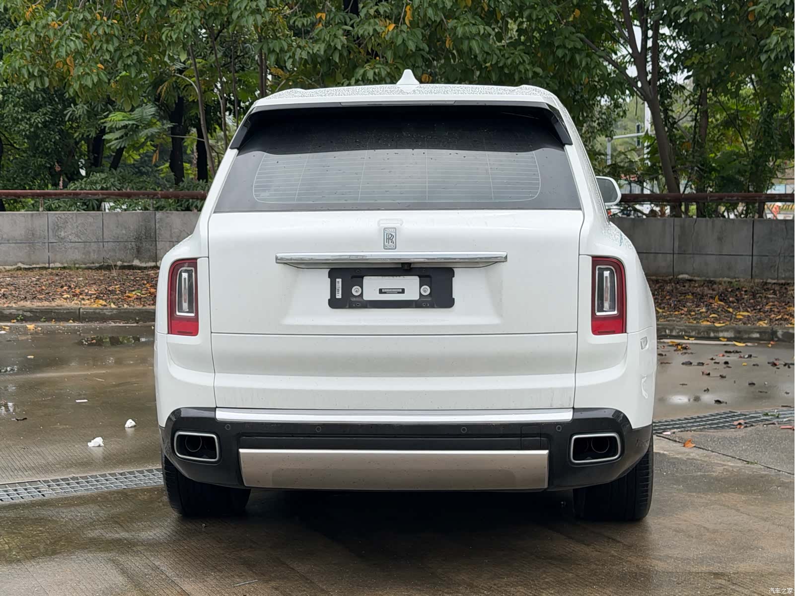 Rolls-Royce Cullinan, 2020 10