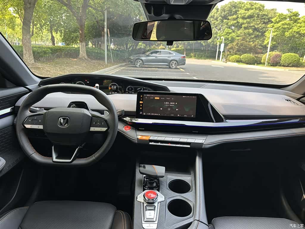 Changan UNI-V, 2023 8