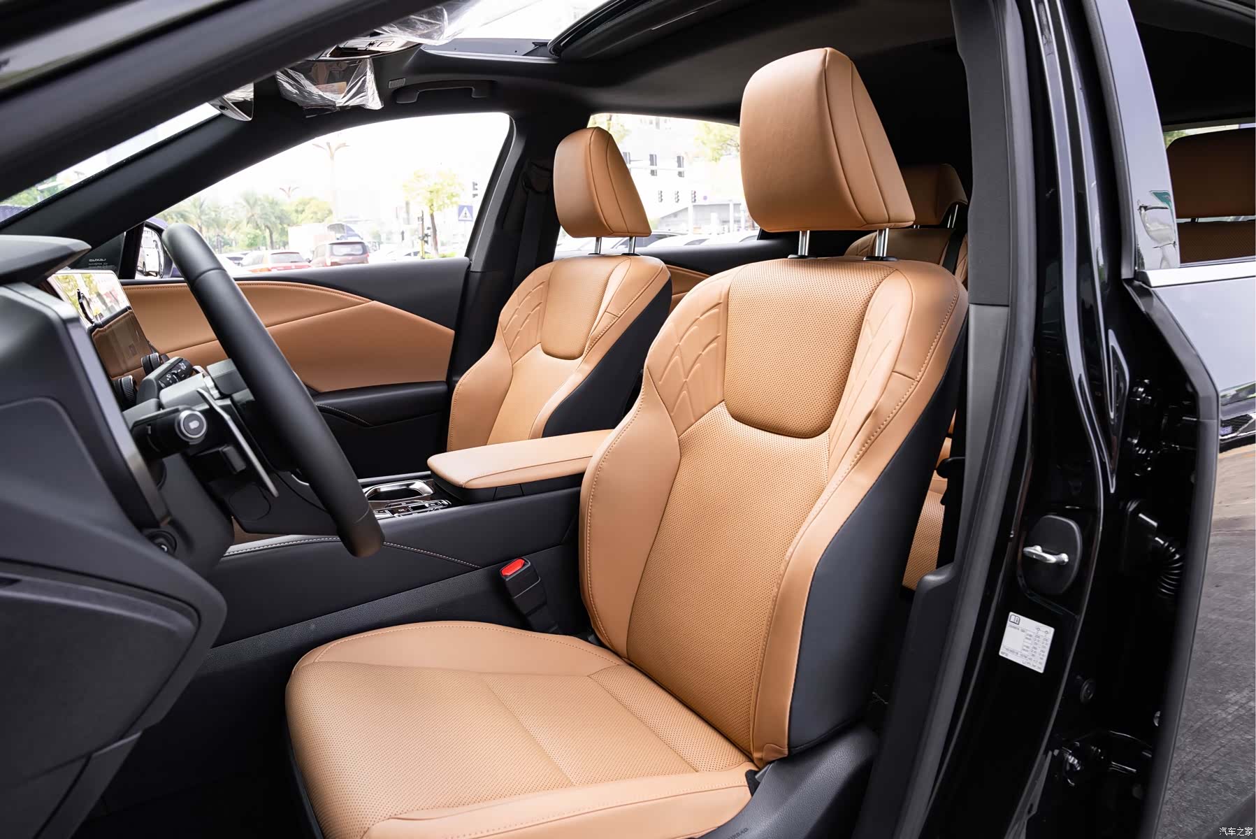 Lexus RX, 2023 11
