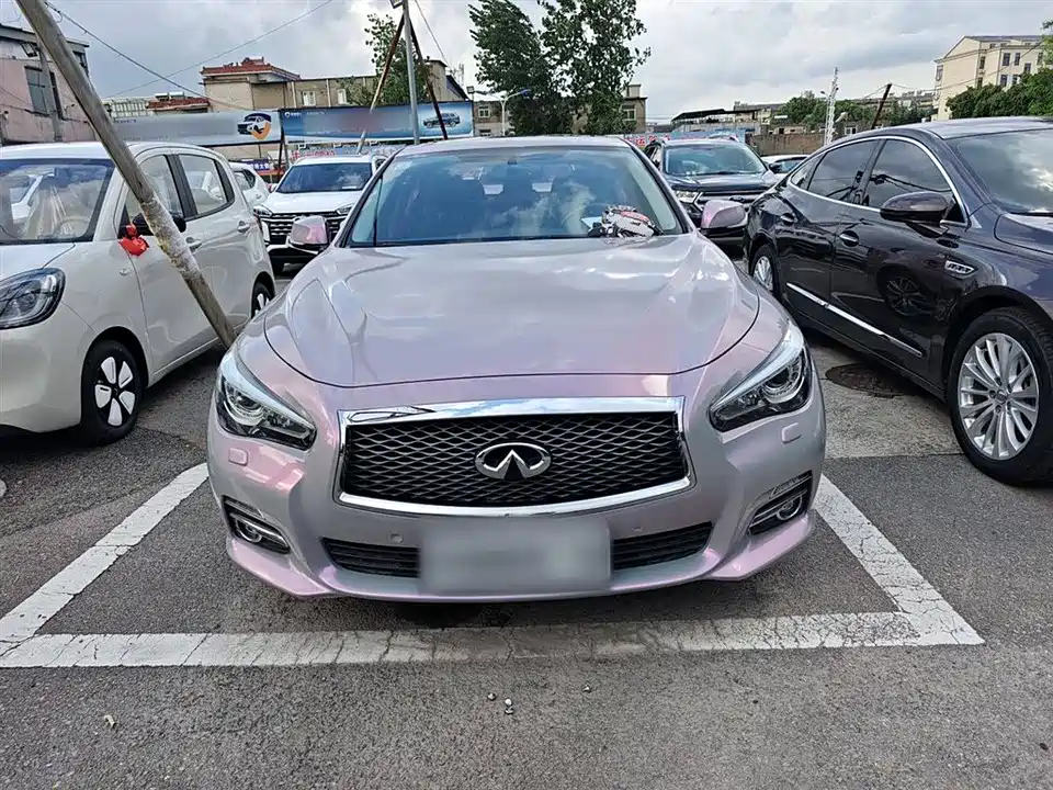 Infiniti Q50L