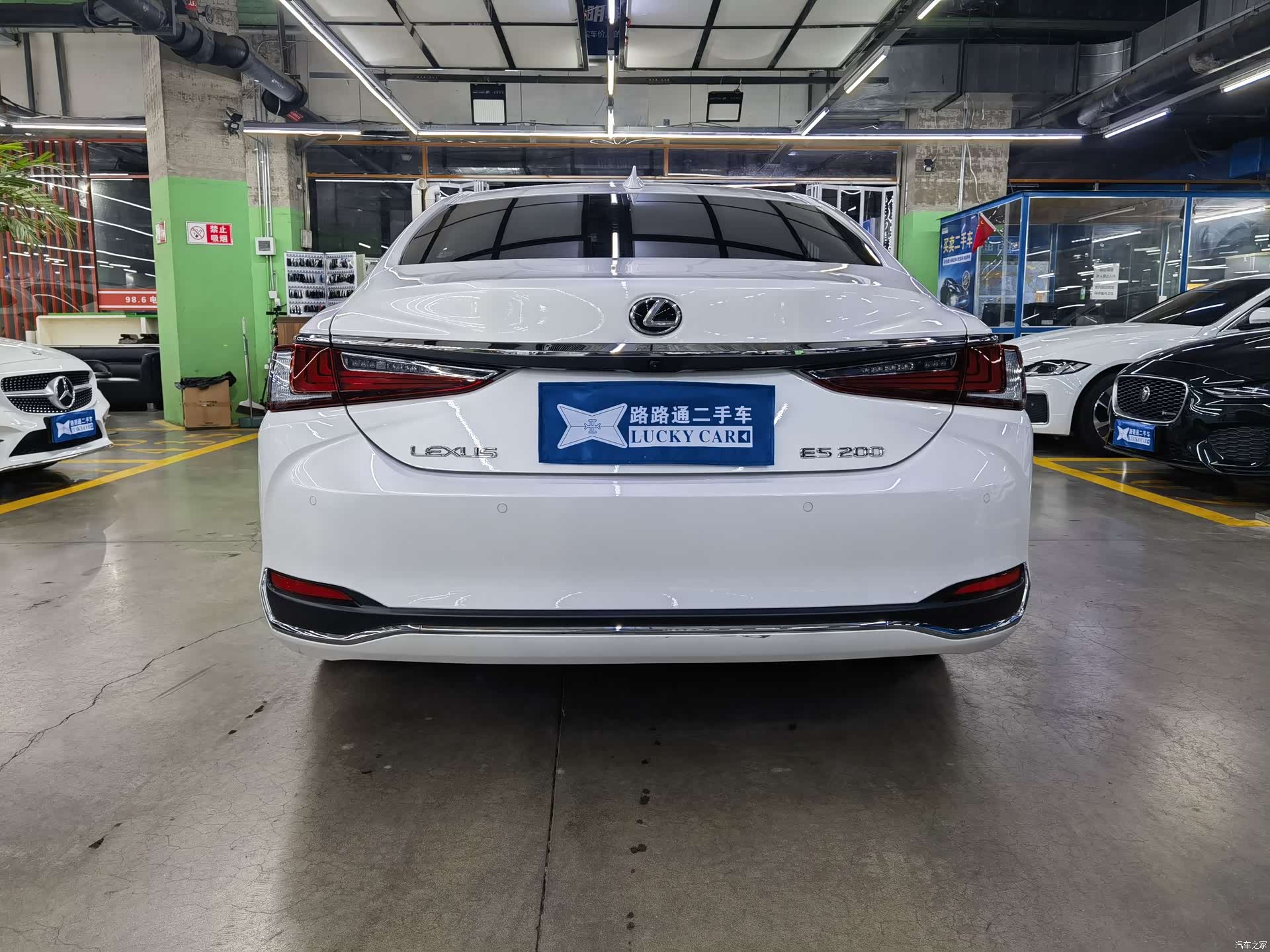 Lexus ES, 2024 все фото