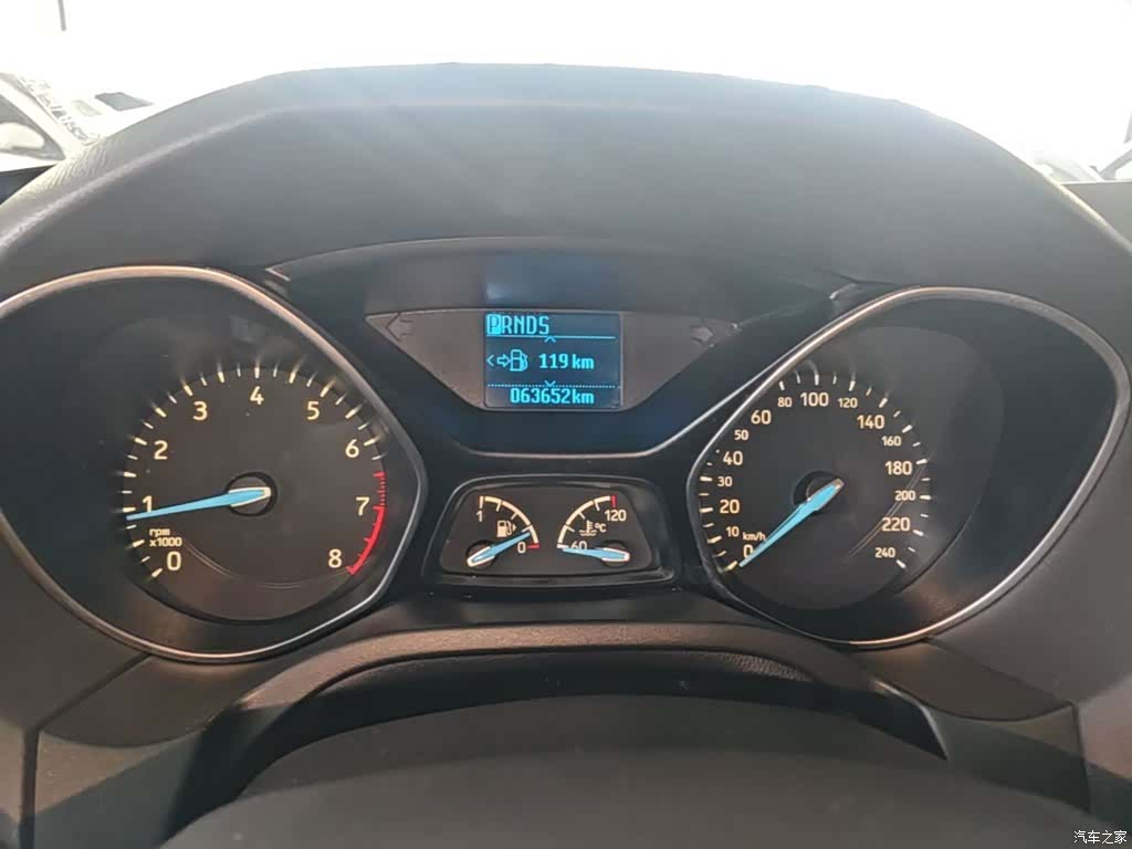 Ford Focus, 2017 12