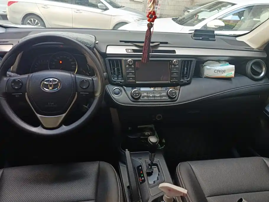 Toyota RAV4 Rongfang