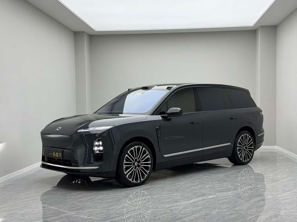 NIO ES8
