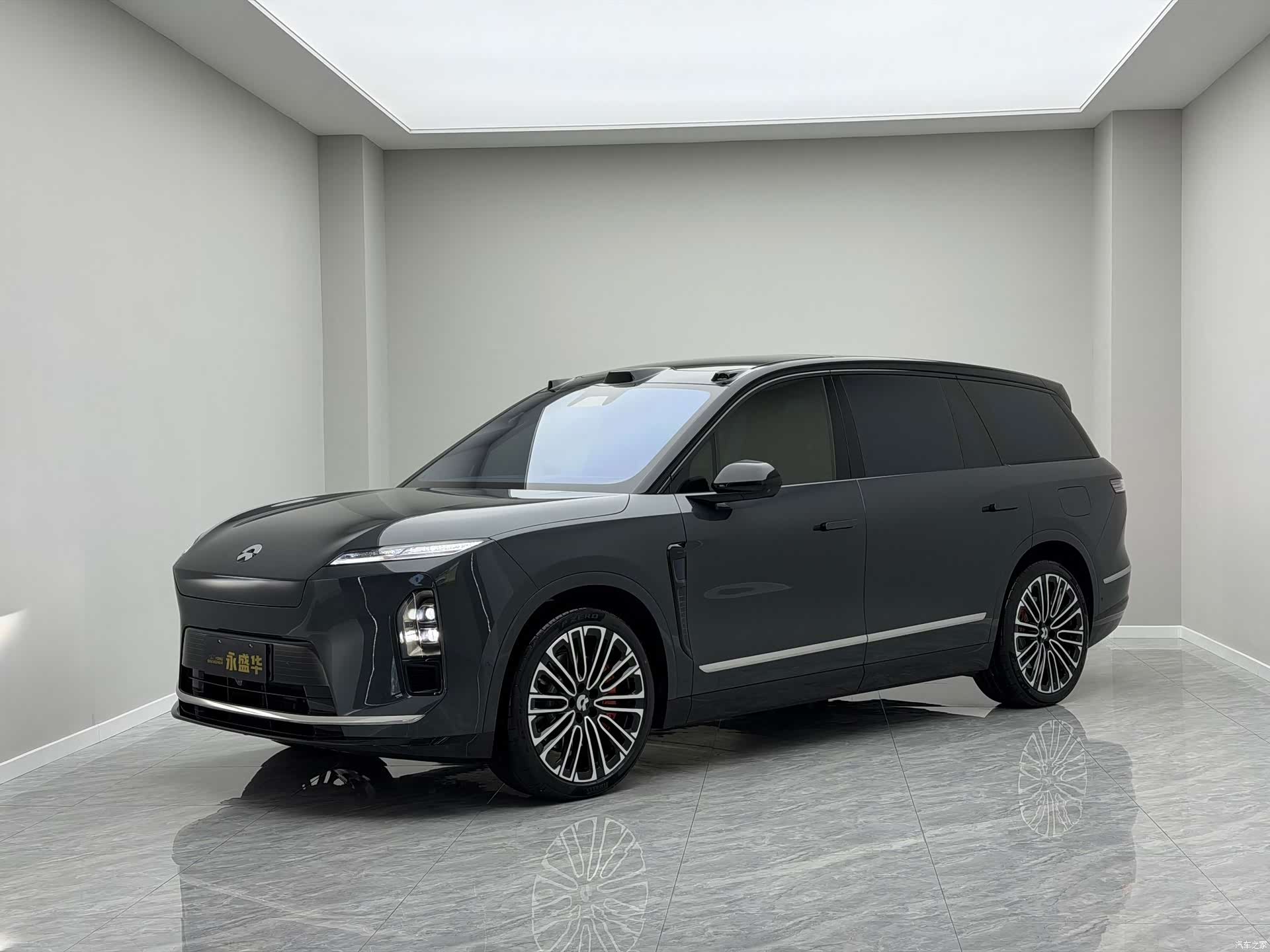 NIO ES8