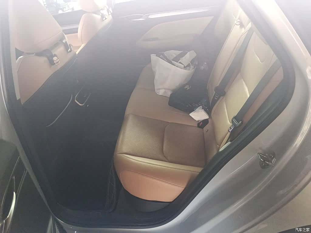 Geely Emgrand, 2024 14