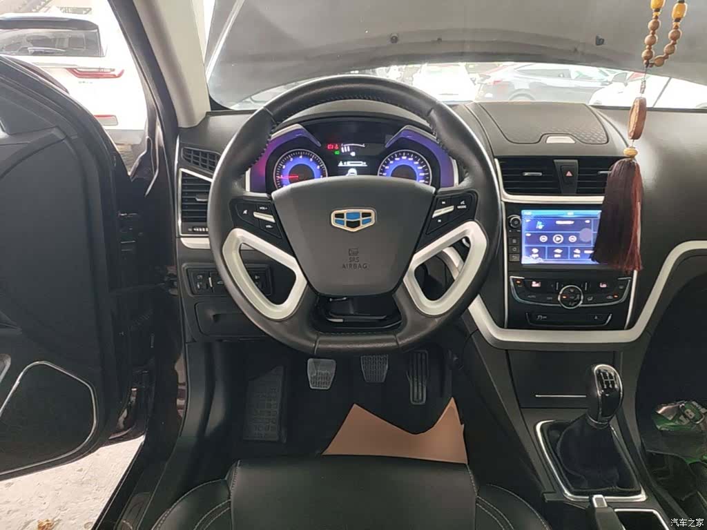 Geely Emgrand, 2016 7