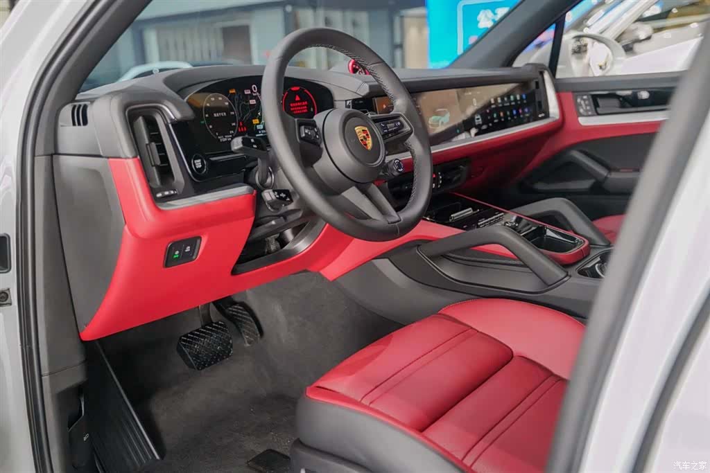 Porsche Cayenne, 2024 9