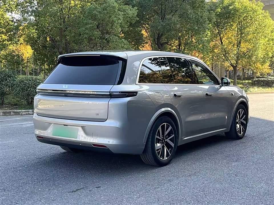 Li Auto Ideal L8
