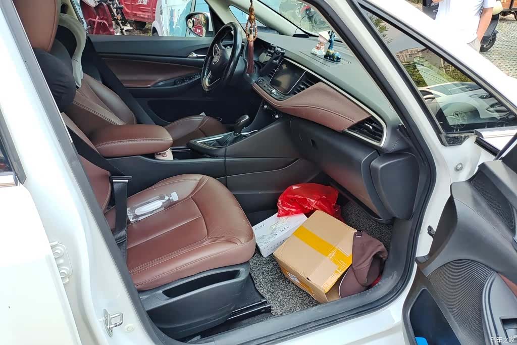 Buick GL6, 2018 8