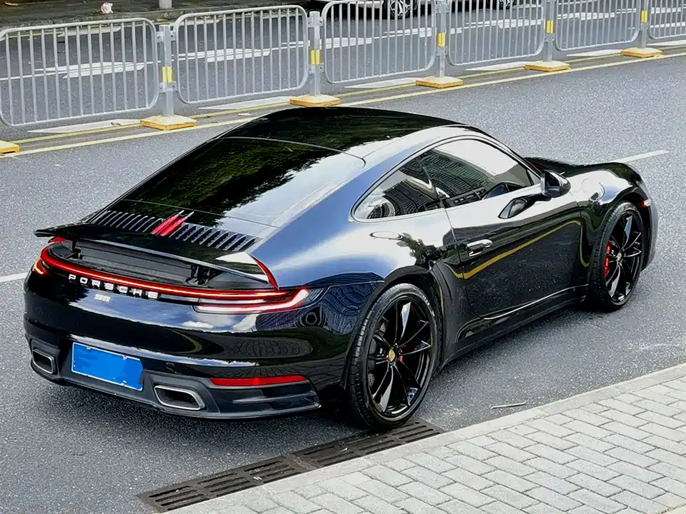 Porsche 911