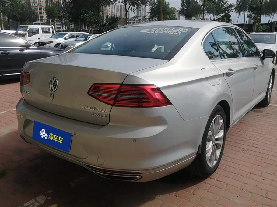 Volkswagen Magotan