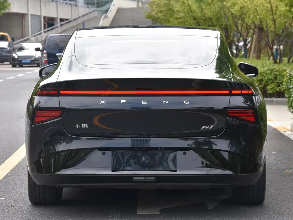 XPENG P7