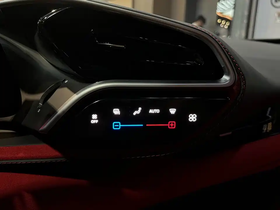 Ferrari 296
