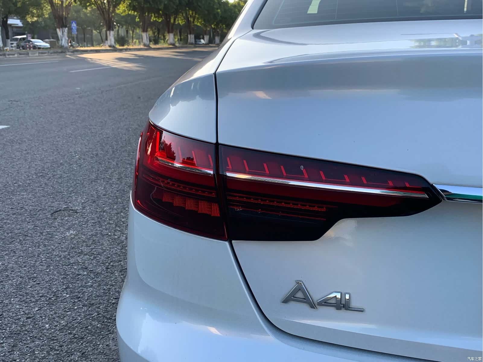 Audi A4L, 2020 11