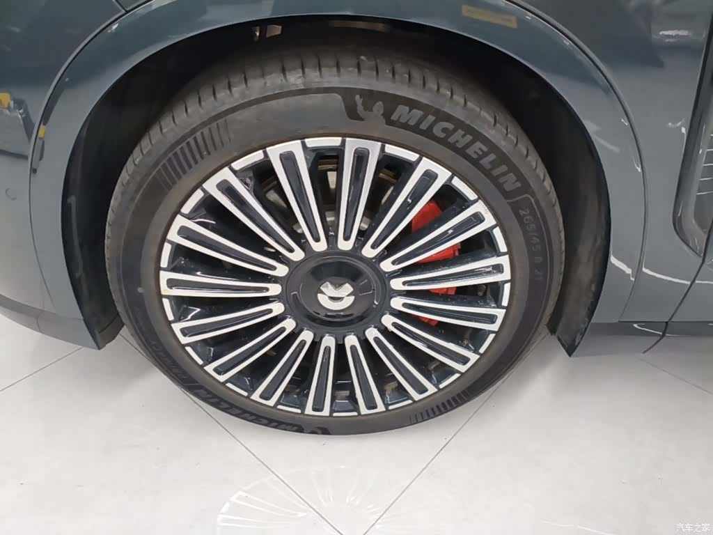 NIO ES8, 2025 25