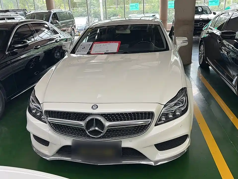 Mercedes-Benz CLS Mercedes-Benz CLS