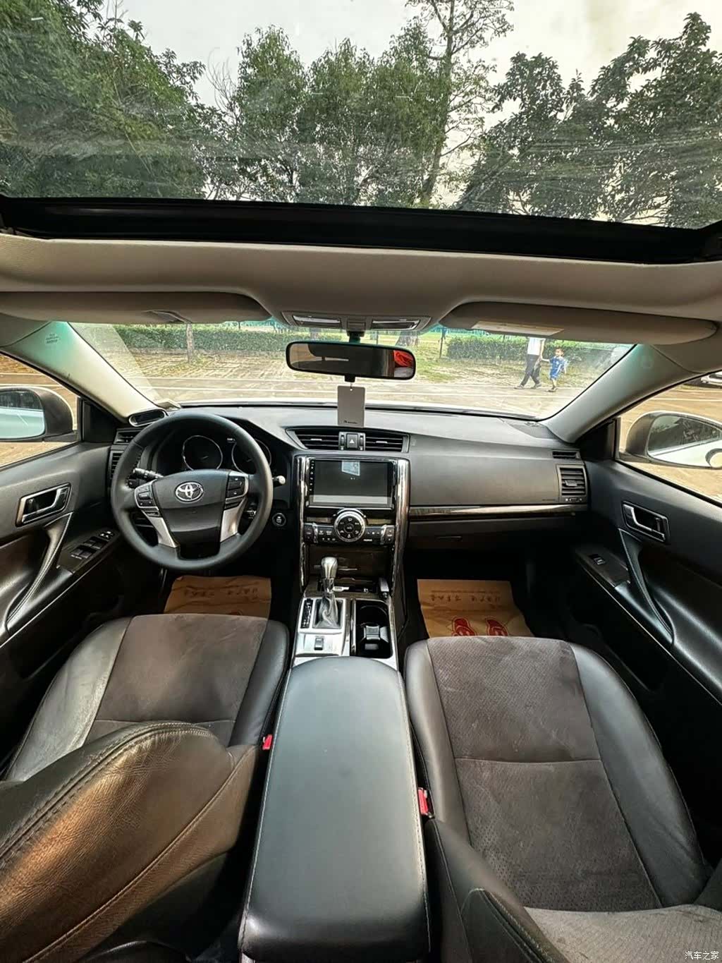 Toyota 2.5V, 2016 6