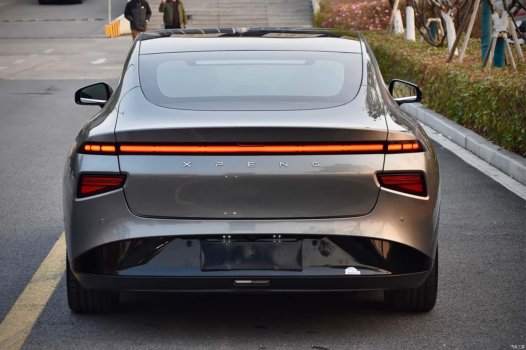 Xpeng P7, 2020 все фото