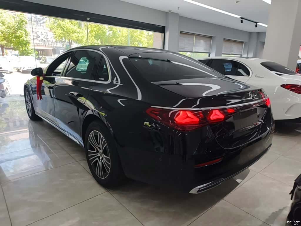 Mercedes-Benz E-Class, 2024 все фото