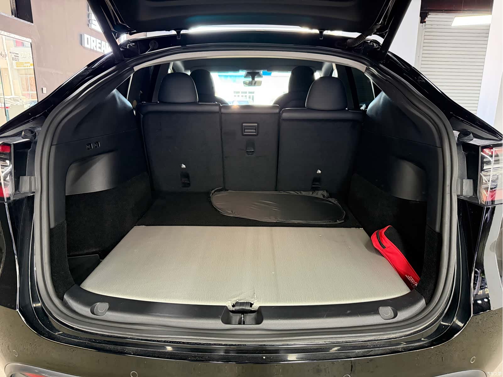 Tesla Model Y, 2021 23