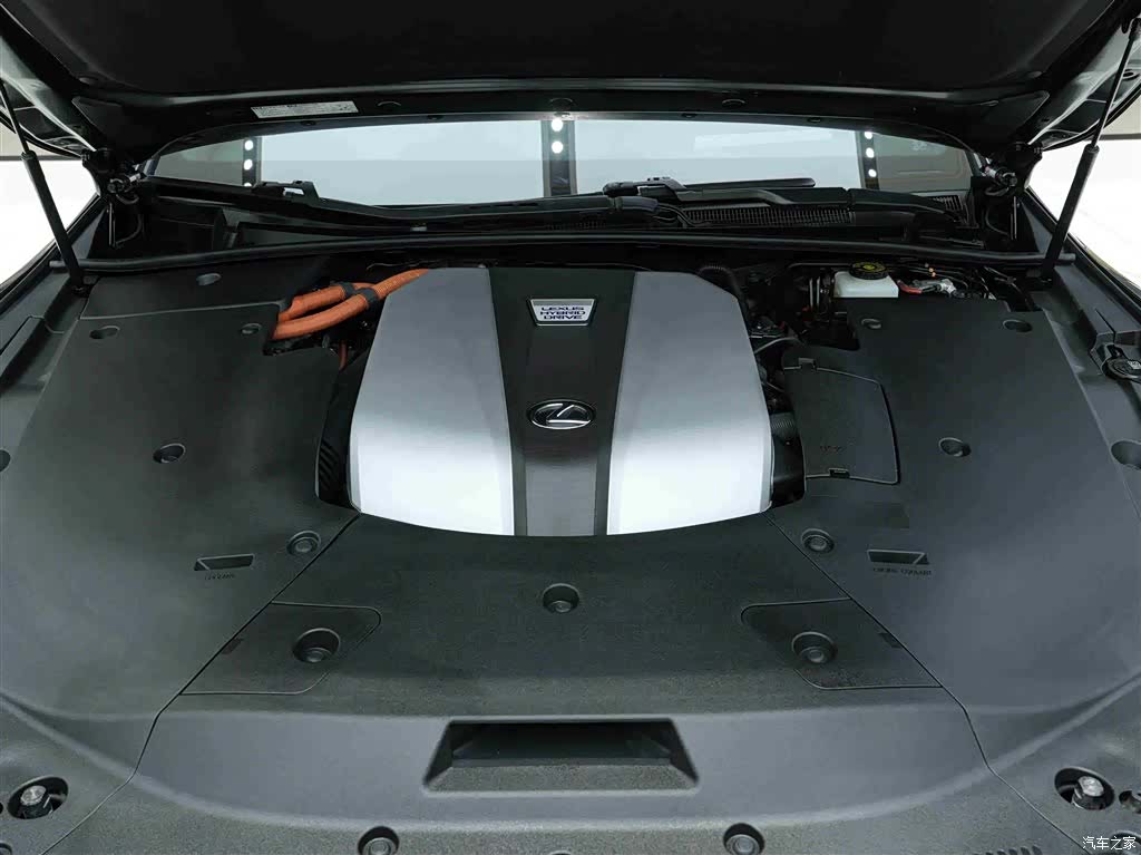 Lexus LS, 2023 19