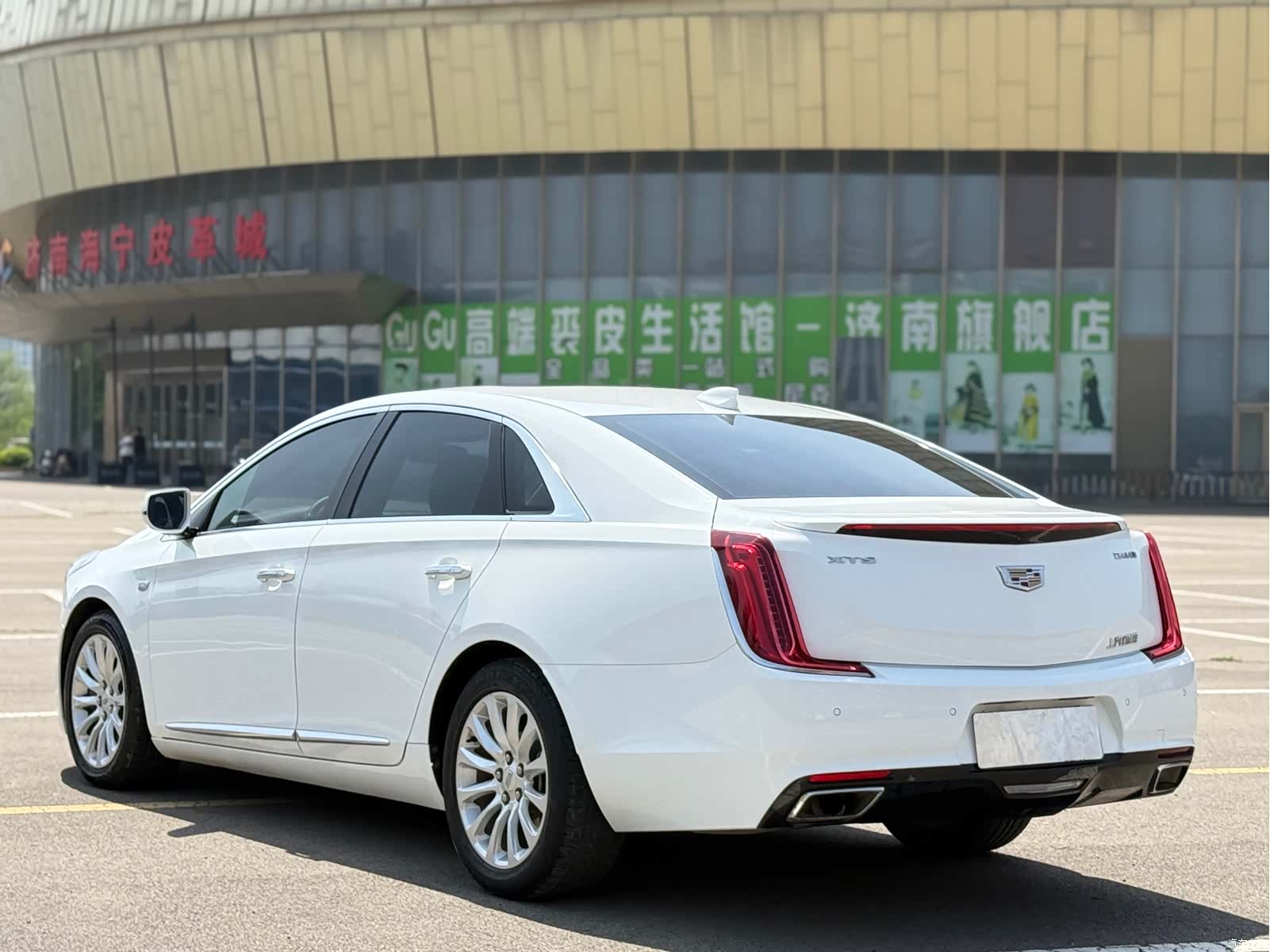 Cadillac XTS, 2018 9