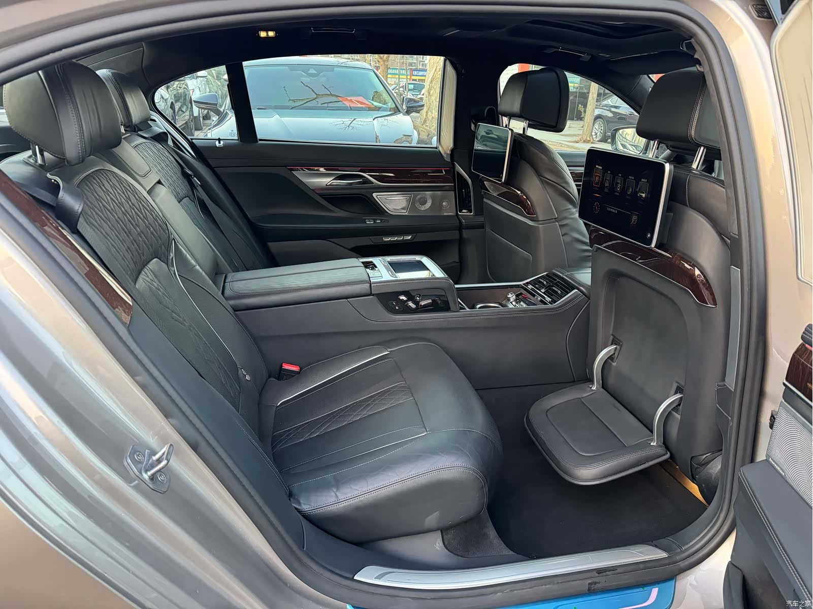 BMW 7 Series, 2016 13