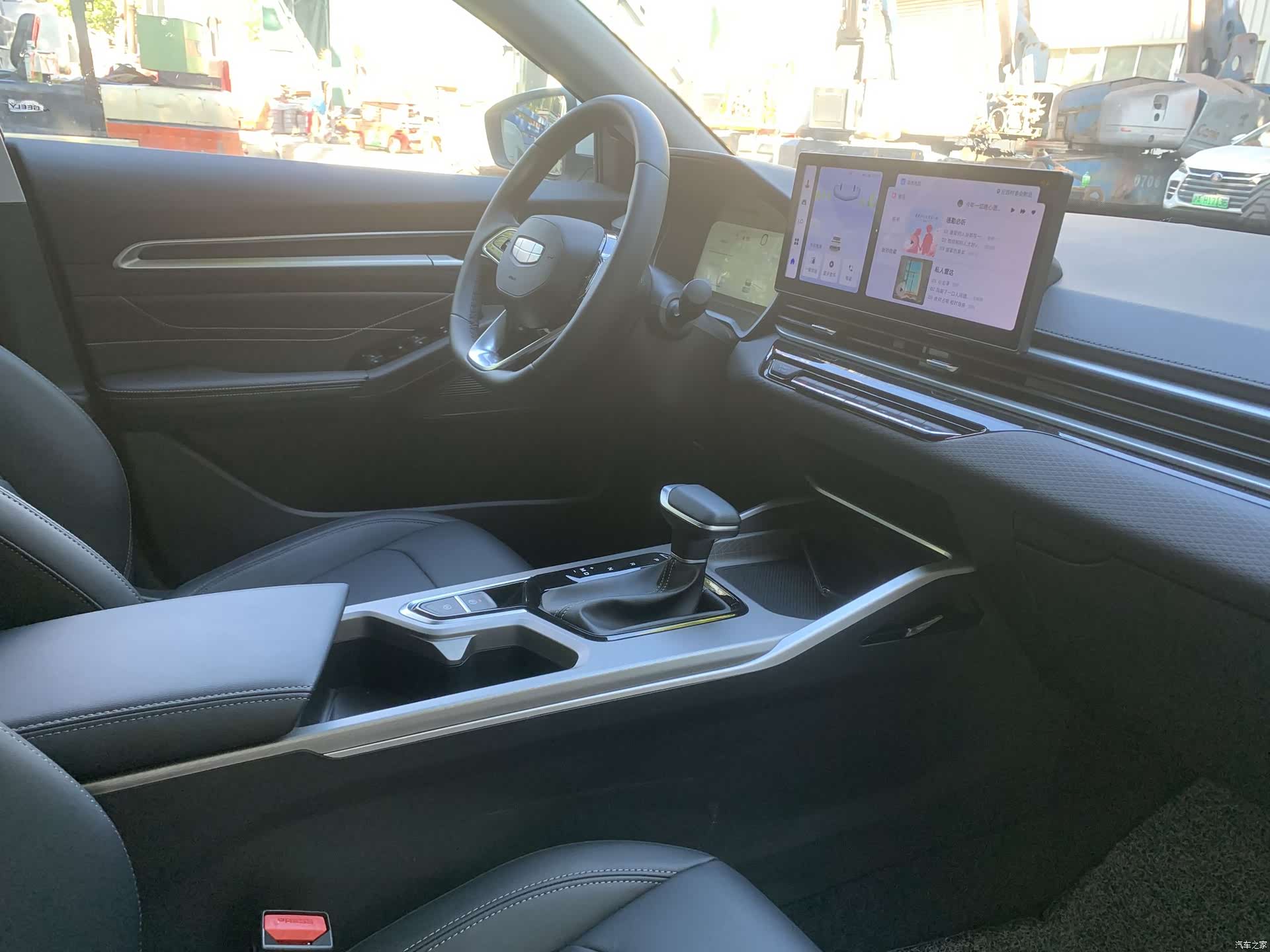 Geely Emgrand, 2025 9