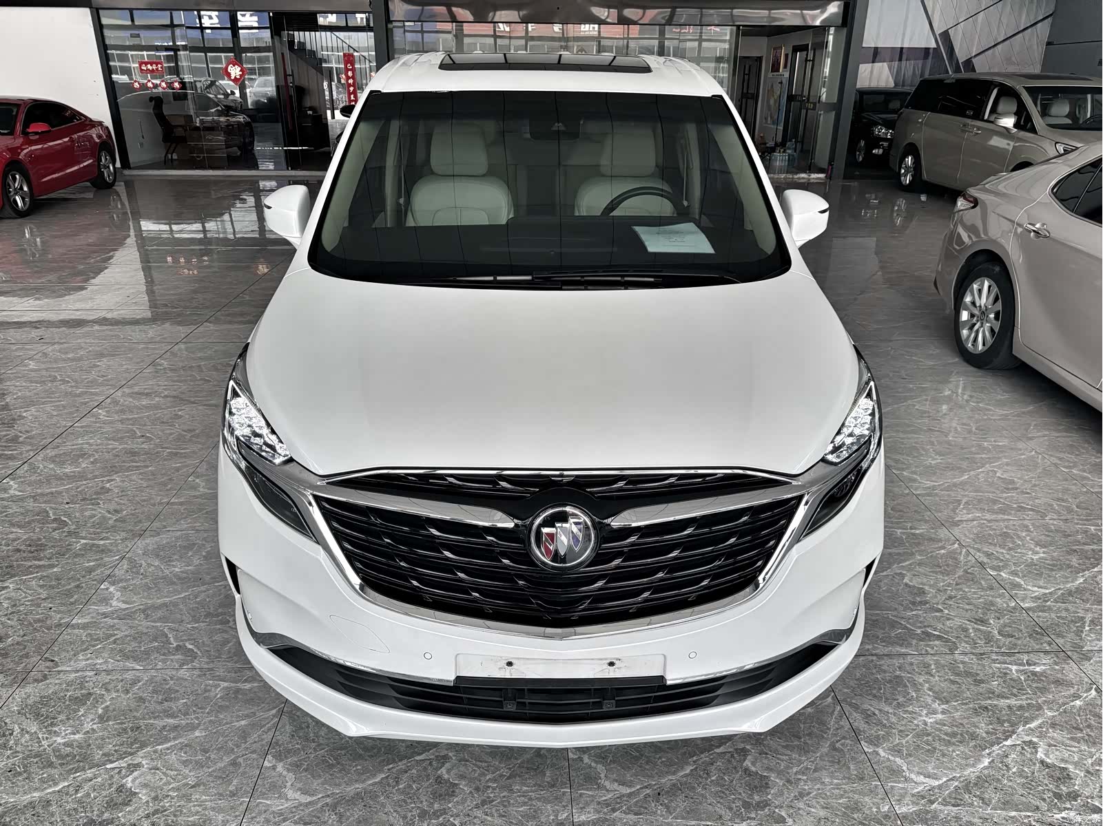 Buick GL8, 2022 2