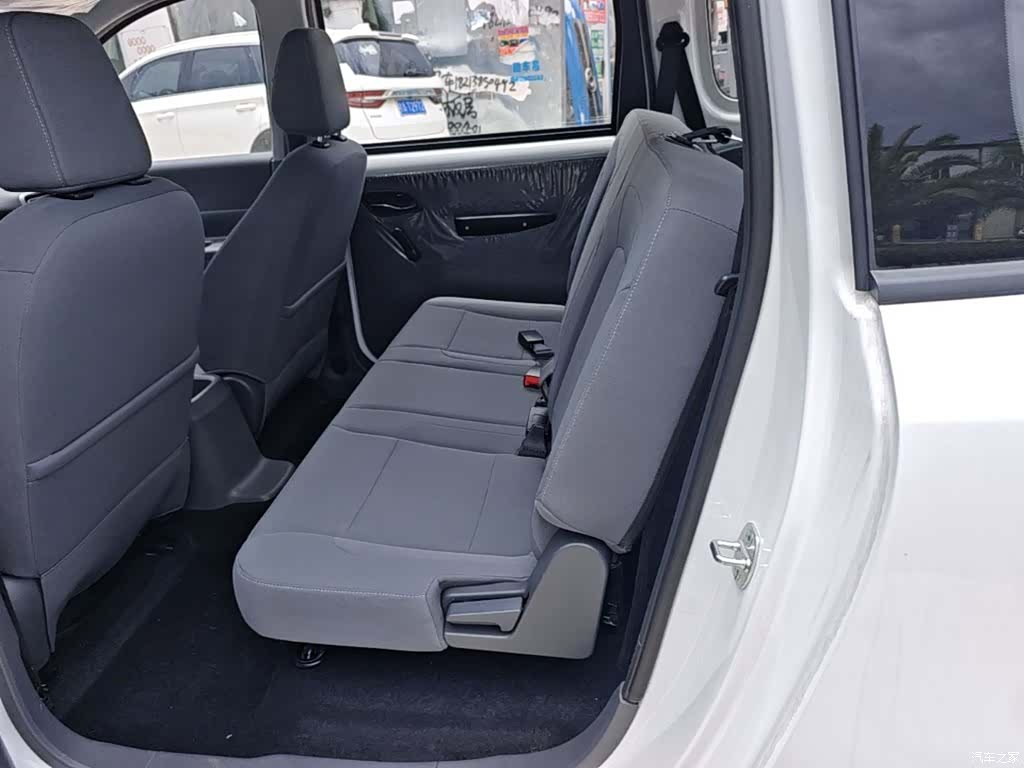 Wuling Hongguang, 2025 14