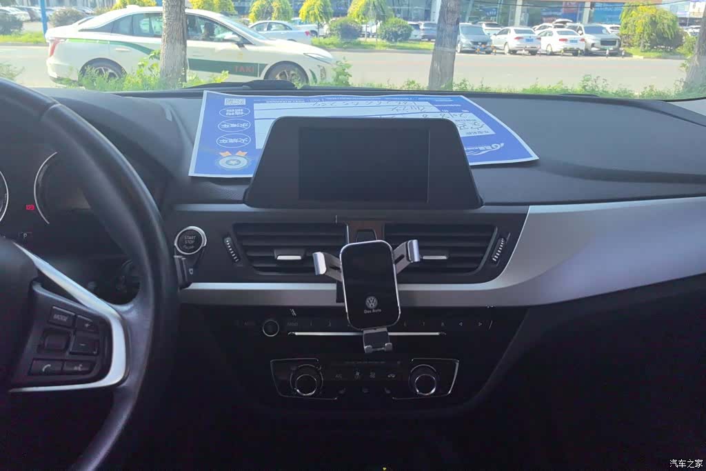 BMW 1 Series, 2018 13