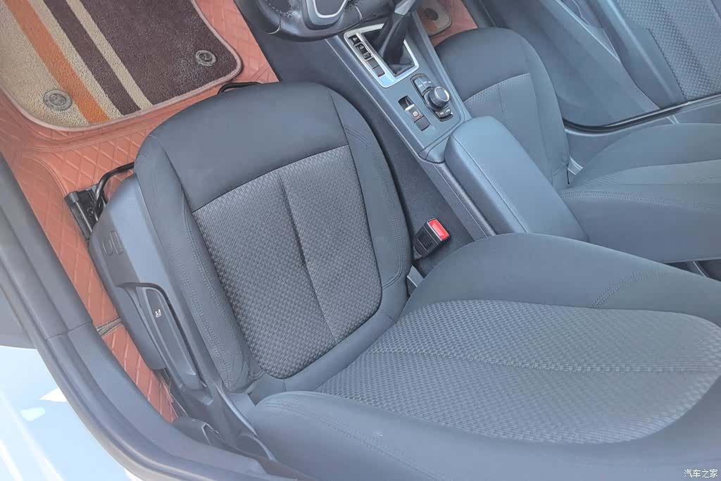 BMW 1 Series, 2018 9