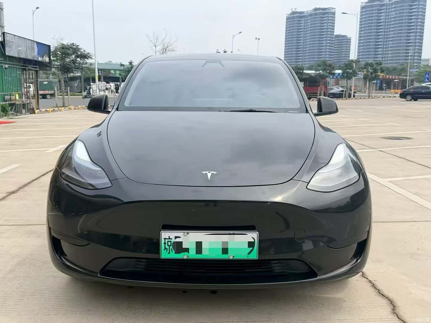 Tesla Model Y, 2021 все фото
