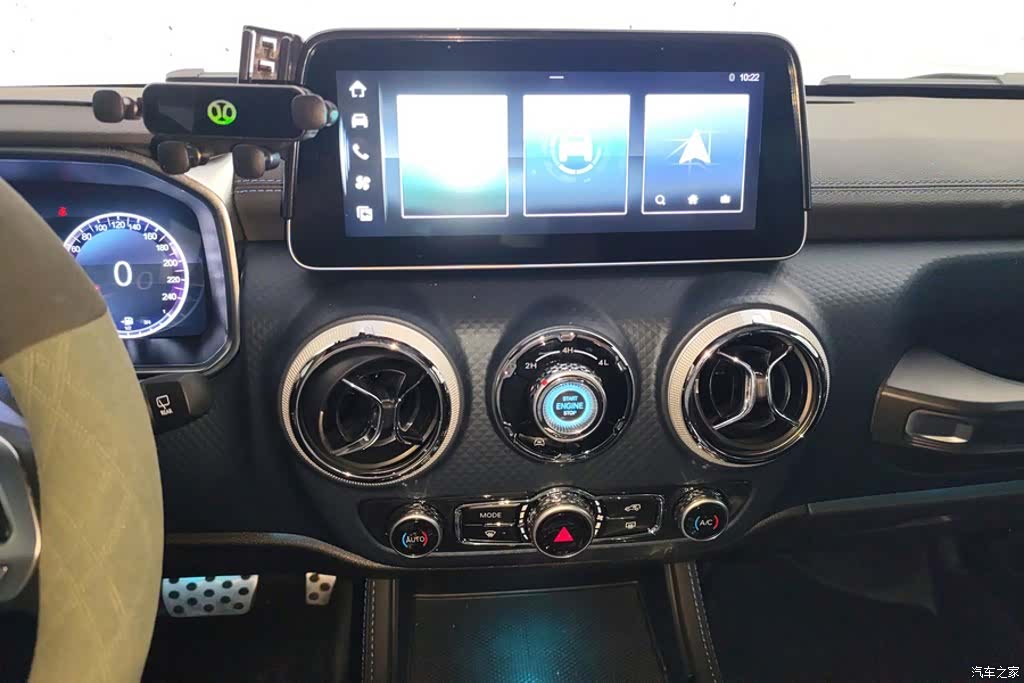BAIC BJ40, 2025 13